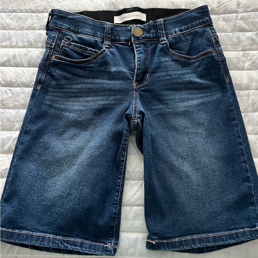 Vintage America denim jeans, Bermuda shorts women’s size 2/26